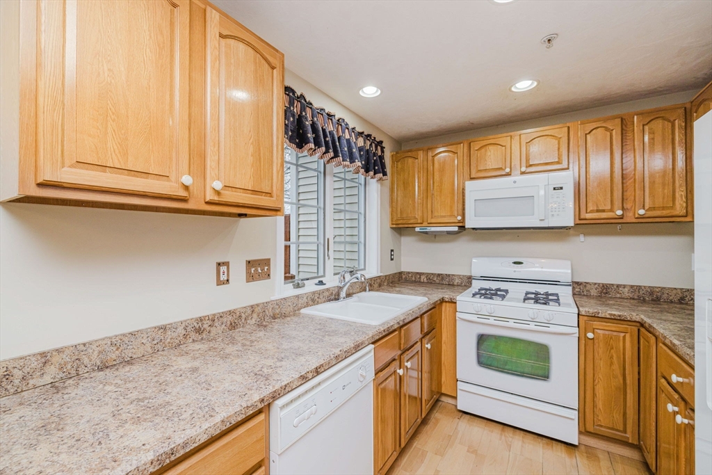 16 Clifton St F