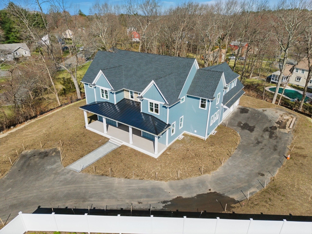 4 Chatham Ln