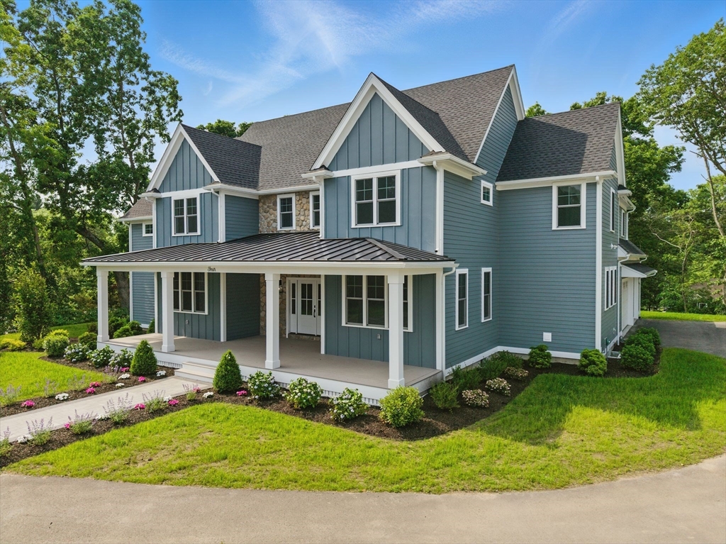4 Chatham Ln