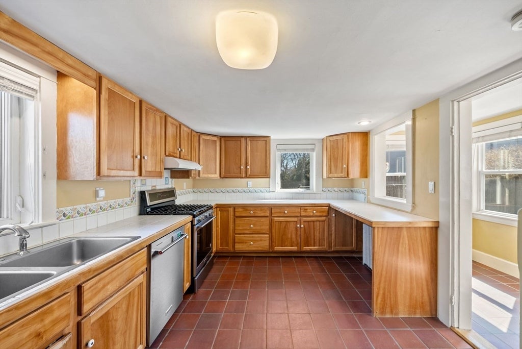 14 Morse Court, Manchester, MA, 14 Morse Court, Manchester, MA Photo #12