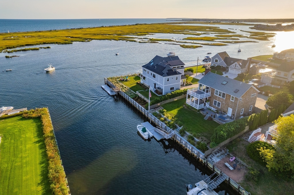 14 Harbor Way