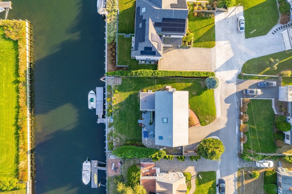 14 Harbor Way