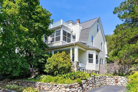 7 Woodland St Arlington MA 02476