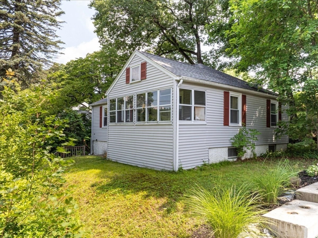 25 Marilyn Drive