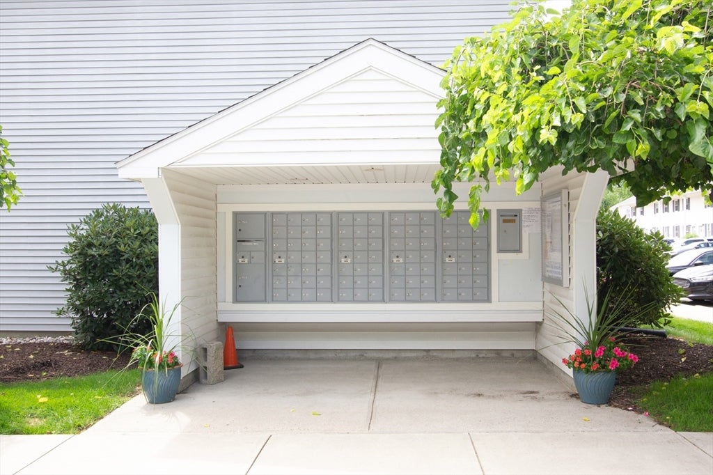 200 Lambert Ter #62, Chicopee, MA, 200 Lambert Ter #62, Chicopee, MA Photo #3