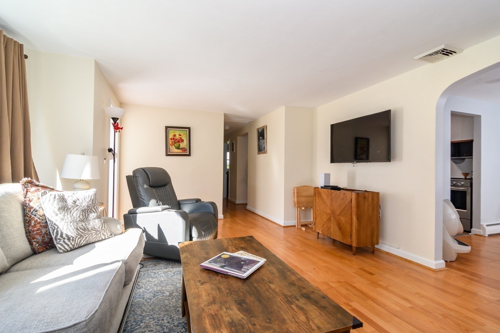 11 Spring Valley Rd