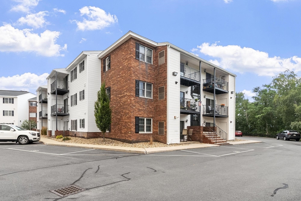 45 Christopher Dr 146
