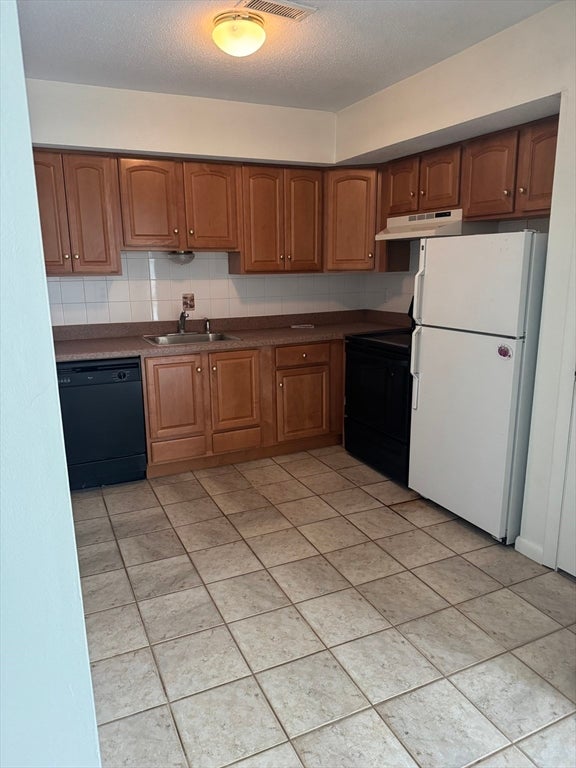 26 Beacon Street #17E, Burlington, MA, 26 Beacon Street #17E, Burlington, MA Photo #2