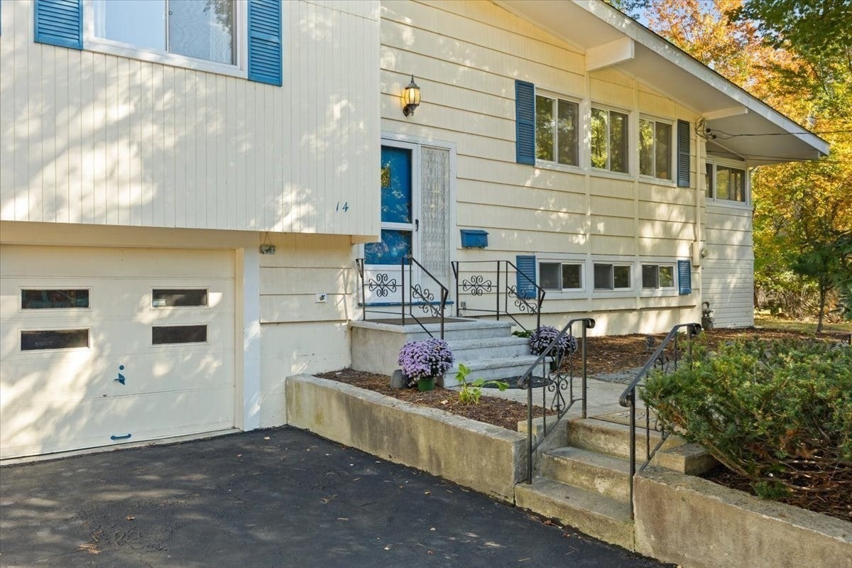 14 Madison Ave, Sharon, MA Photo #2