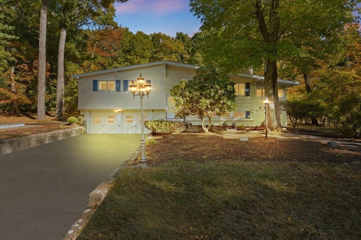 14 Madison Ave, Sharon, MA Photo #34