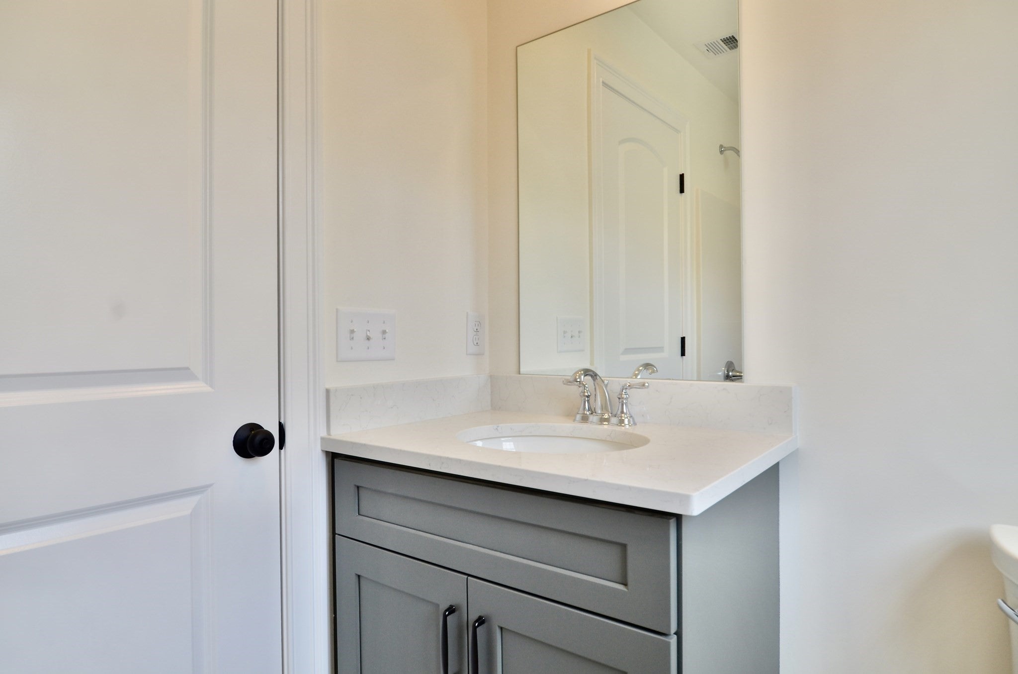 23D Crownshield AVE #23D, Uxbridge, MA, 23D Crownshield AVE #23D, Uxbridge, MA Photo #19