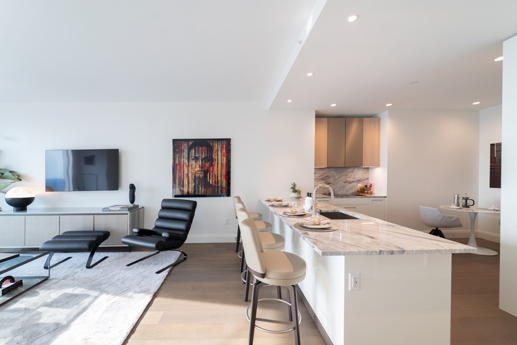 240 Devonshire Street U5404
