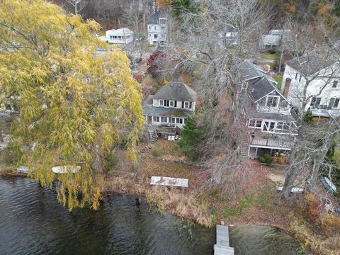 27 Taft Ave Mendon MA 01756