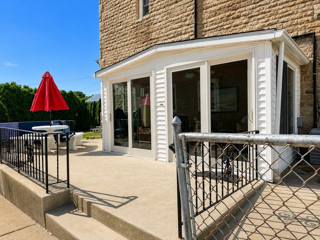 45 Beauregard St