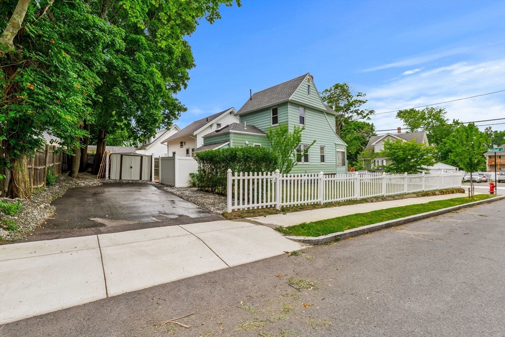 54 Marshall St