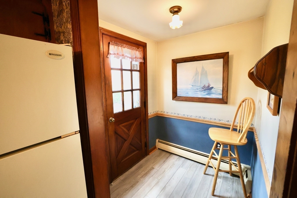 93 Ferry Rd