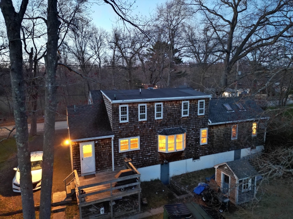 93 Ferry Rd