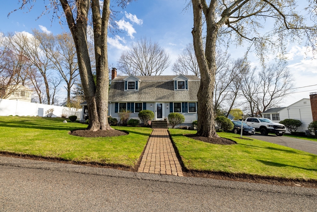 14 Westfield Dr