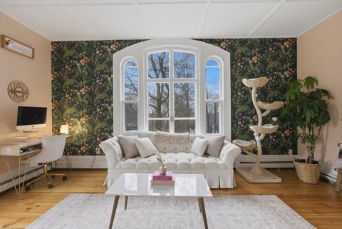 Photo of 4 Mount Vernon St #3, Haverhill, MA 01830 (MLS # 73495165)