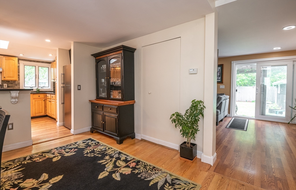 28 Mineral St