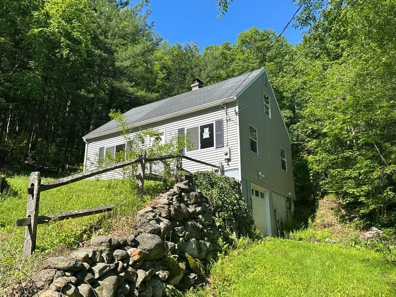 9 Woronoco Rd