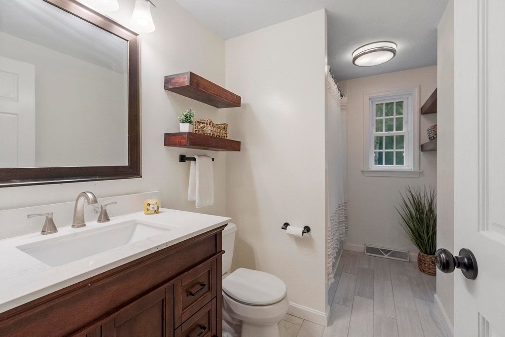 597 Old Dunstable Rd, Groton, MA, 597 Old Dunstable Rd, Groton, MA Photo #12