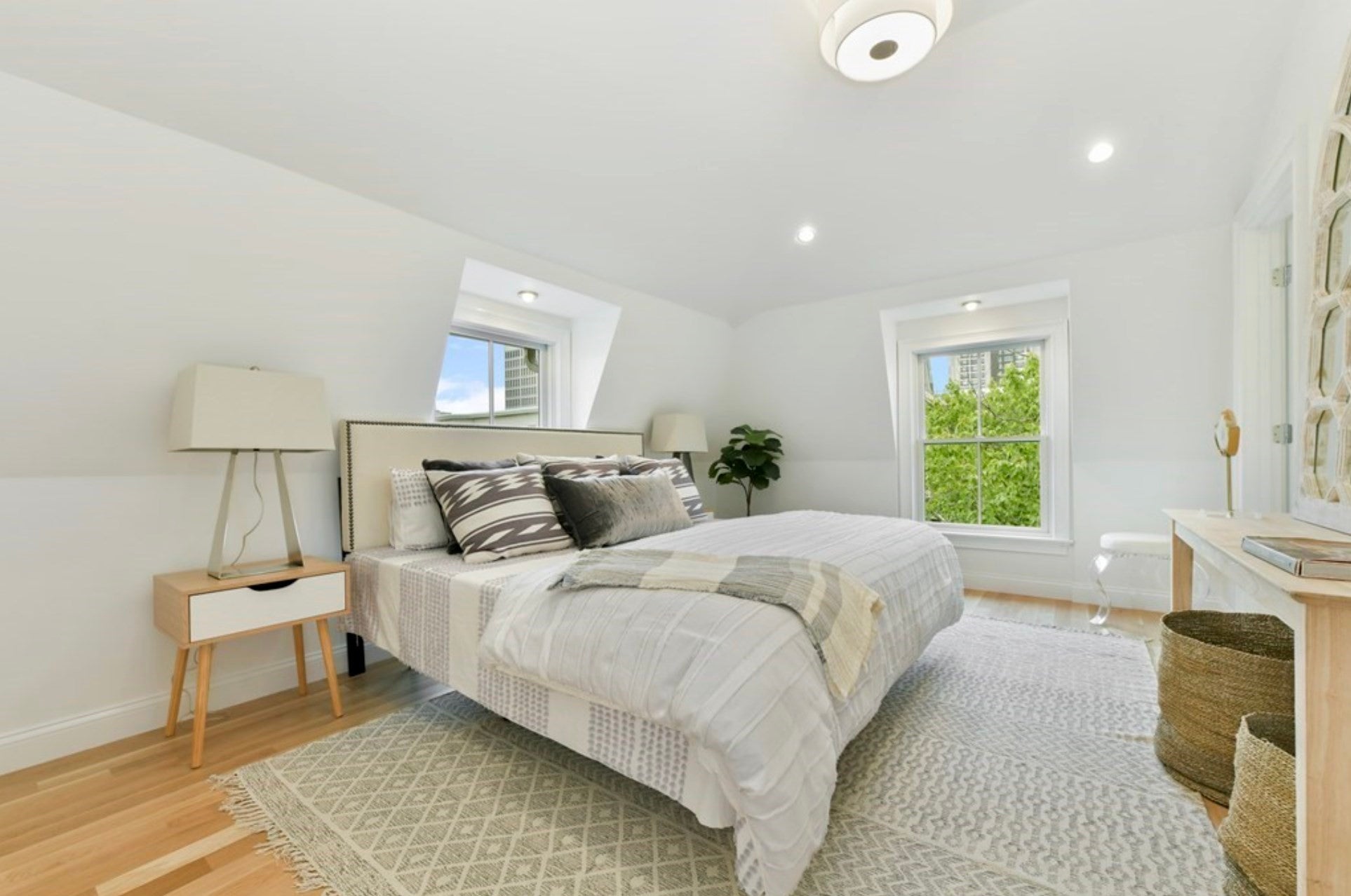 15 Pleasant St #1, Cambridge, MA Photo #13
