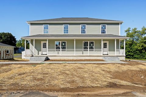 12 Glen Clove Pl B Easthampton MA 01027