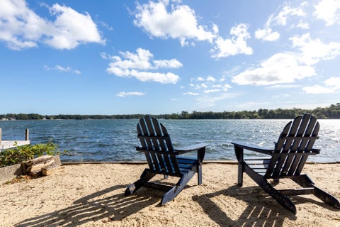 Photo of 33 Central Ave, Plymouth, MA 02360 (MLS # 73582308)