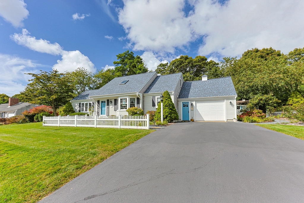 23 Dauphine Dr