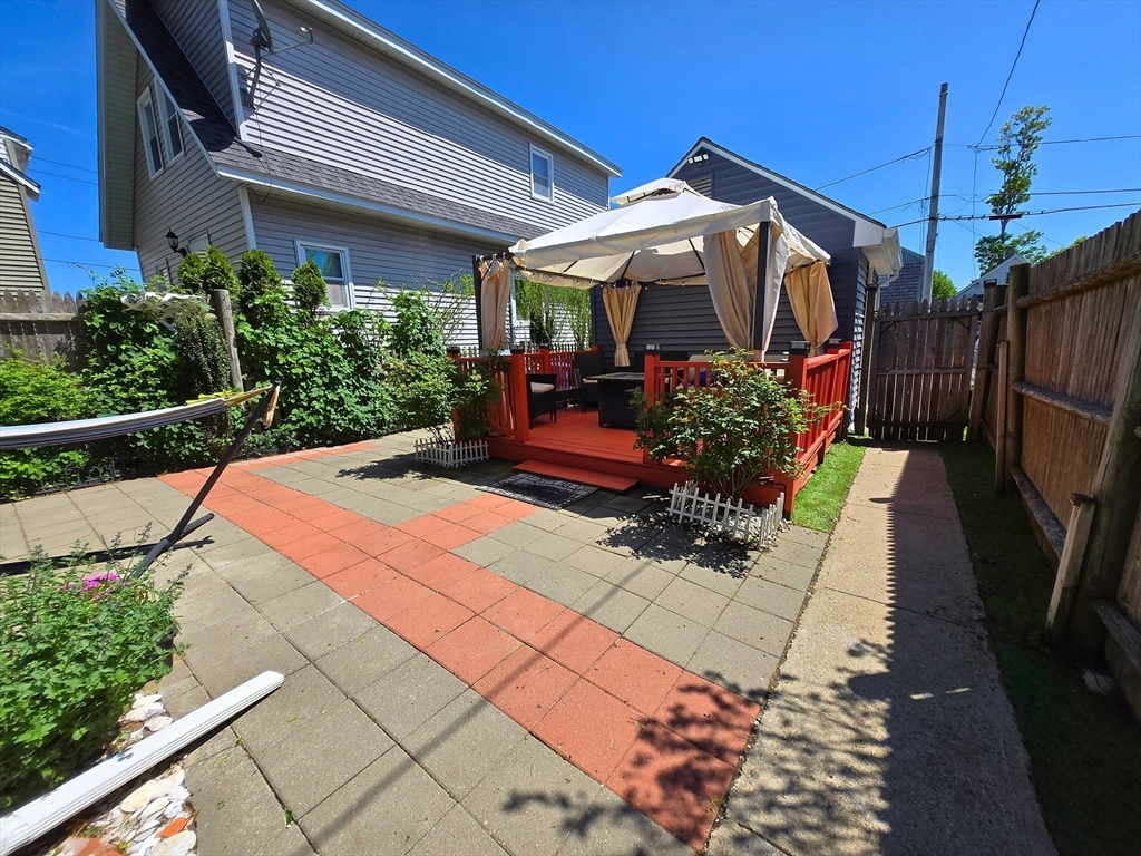 1141 Sea St