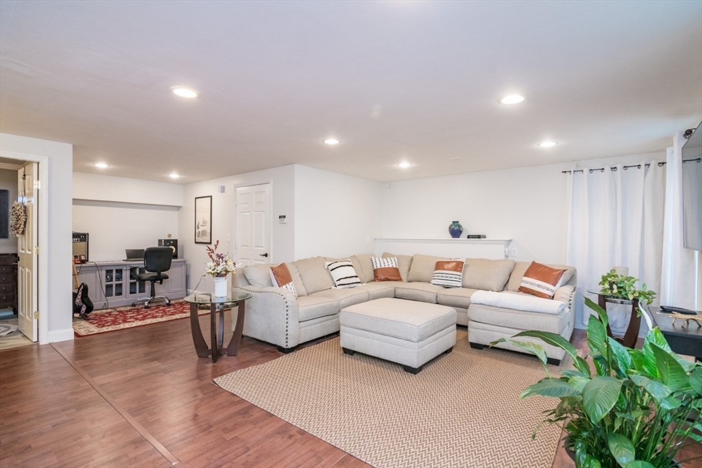 31 Pisgah Mountain Rd