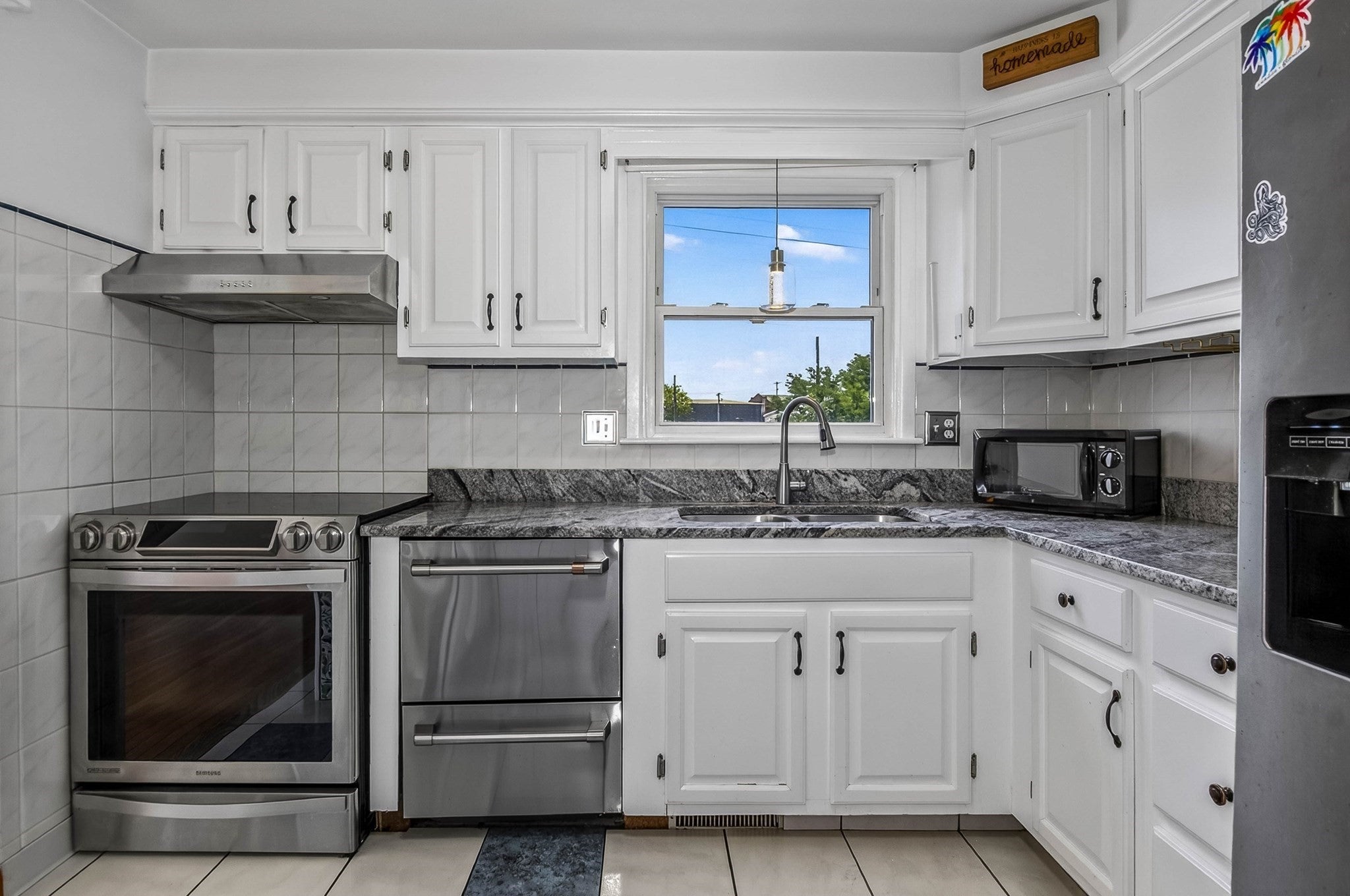 21 Cardosi Ct, Pawtucket, RI, 21 Cardosi Ct, Pawtucket, RI Photo #4