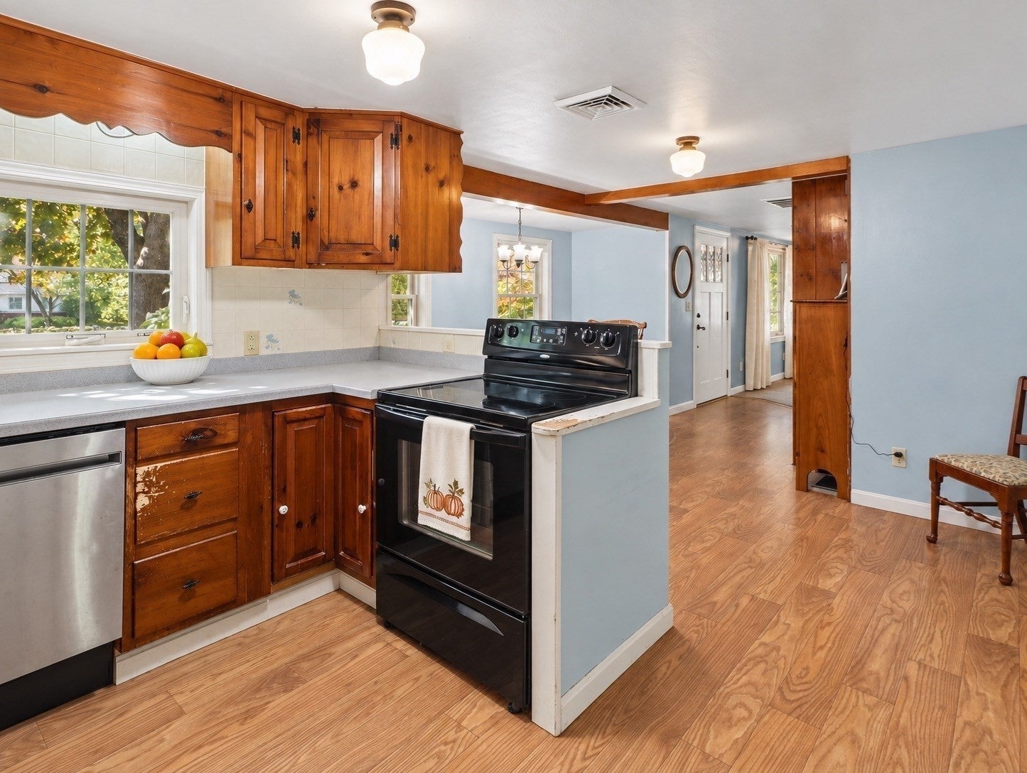 17 N Washington St, Norton, MA Photo #6