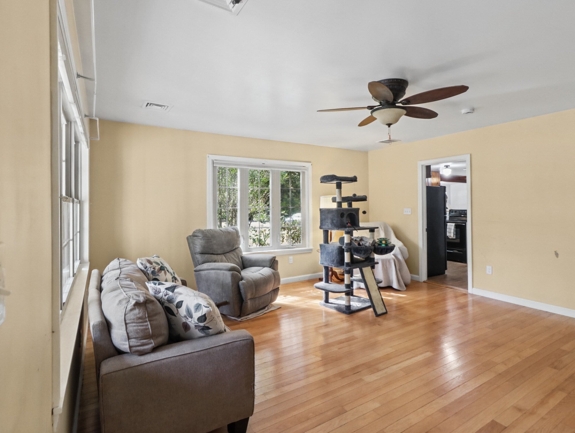 17 N Washington St, Norton, MA Photo #19