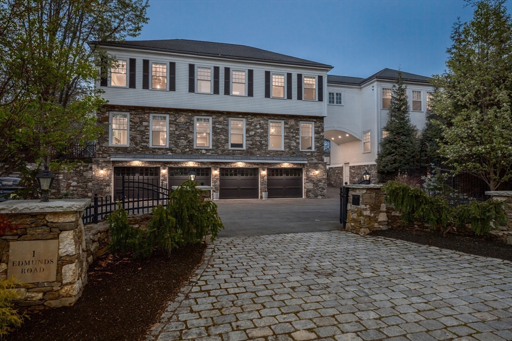 1 Edmunds Road