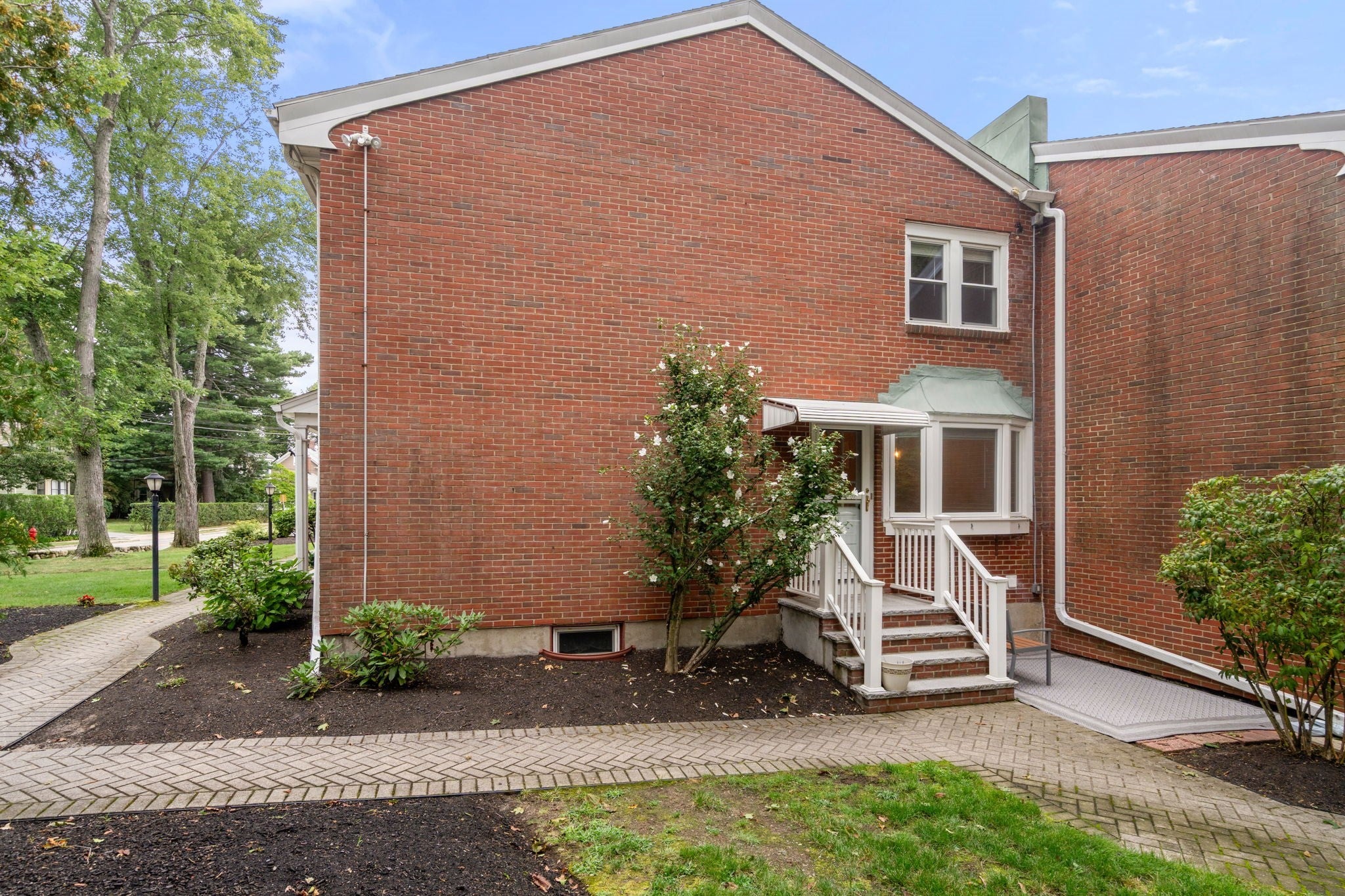 60 Lake St #E, Winchester, MA Photo #19
