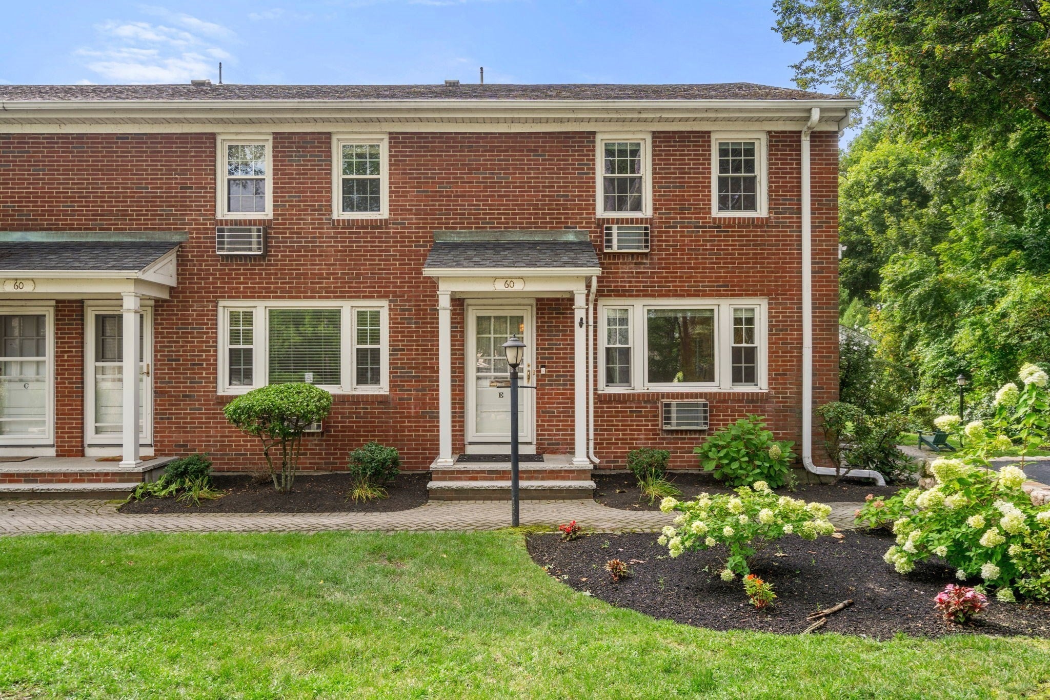 60 Lake St #E, Winchester, MA Photo #1
