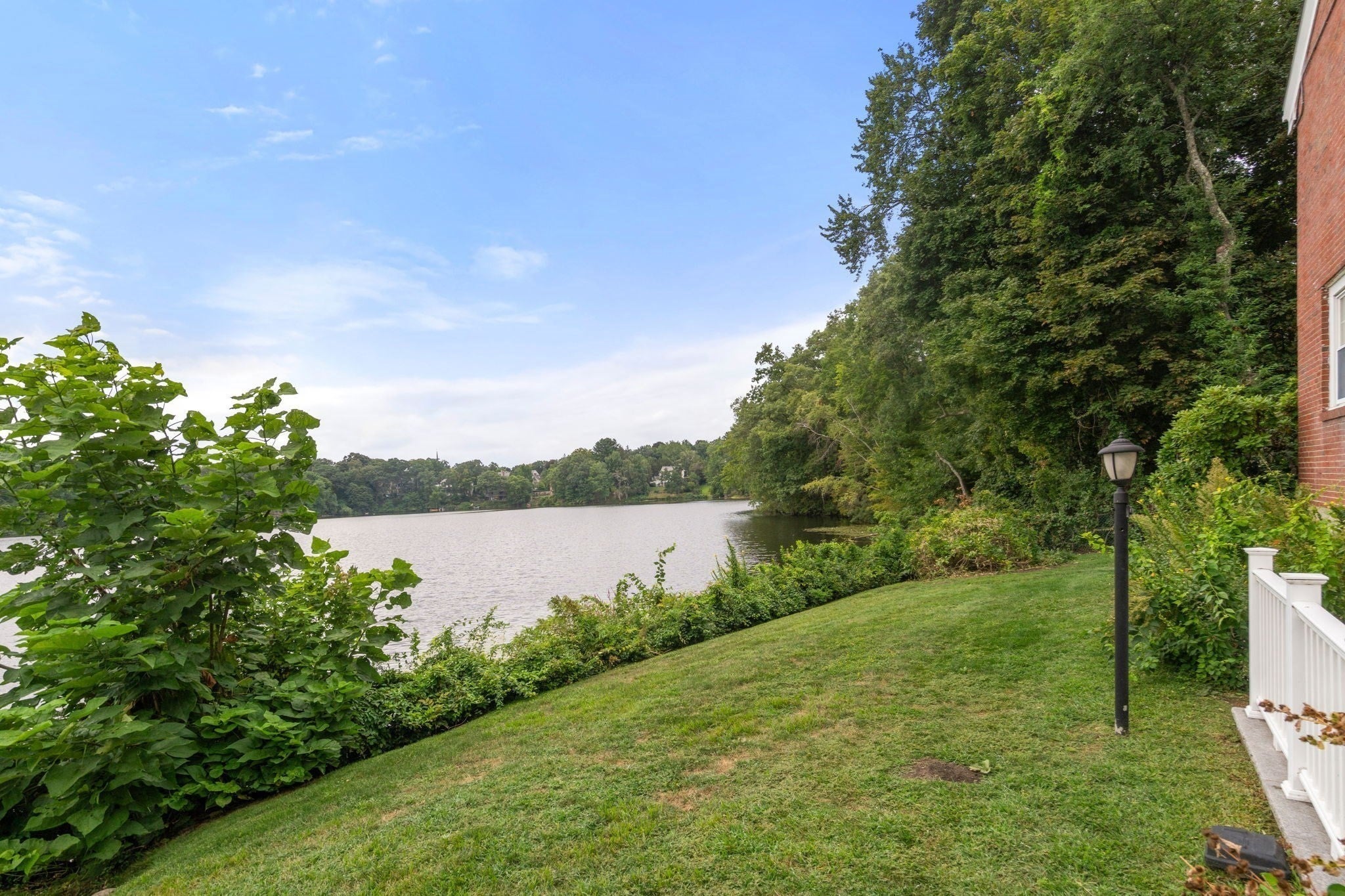 60 Lake St #E, Winchester, MA Photo #16