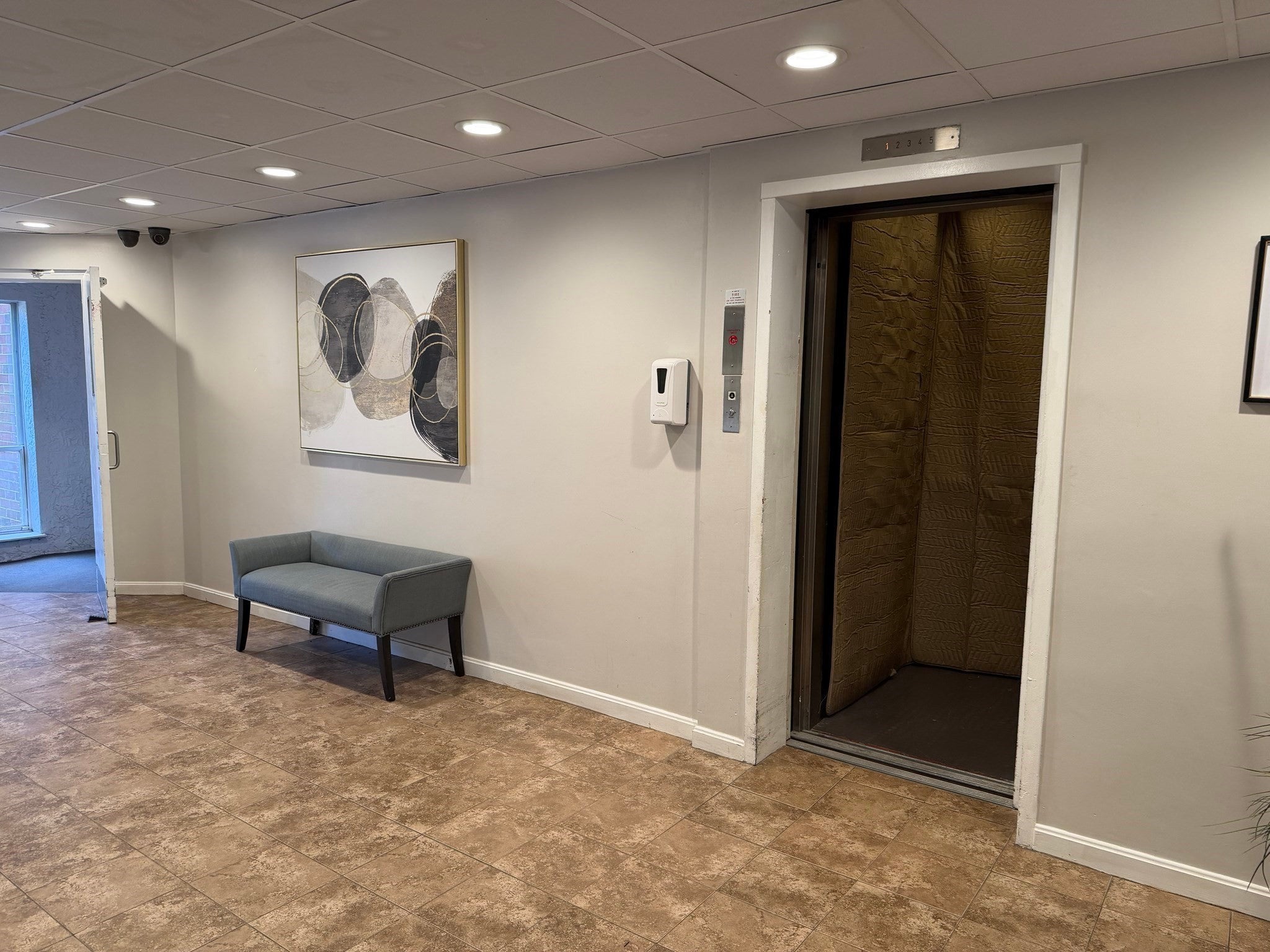 50 Broadlawn Park #502, Brookline, MA, 50 Broadlawn Park #502, Brookline, MA Photo #2