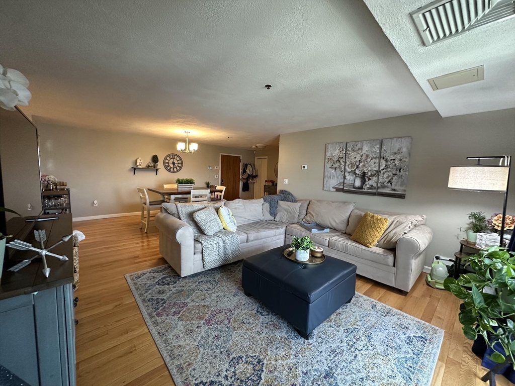 39 Parlin Street 605