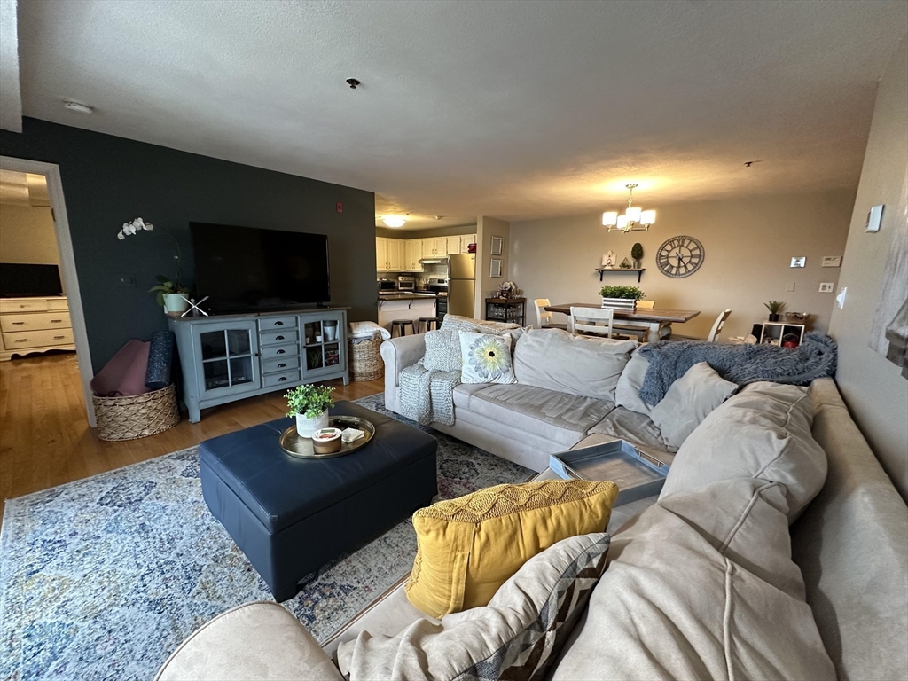 39 Parlin Street 605