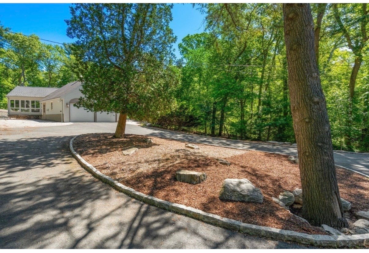 118 Newton St #118, Weston, MA Photo #10