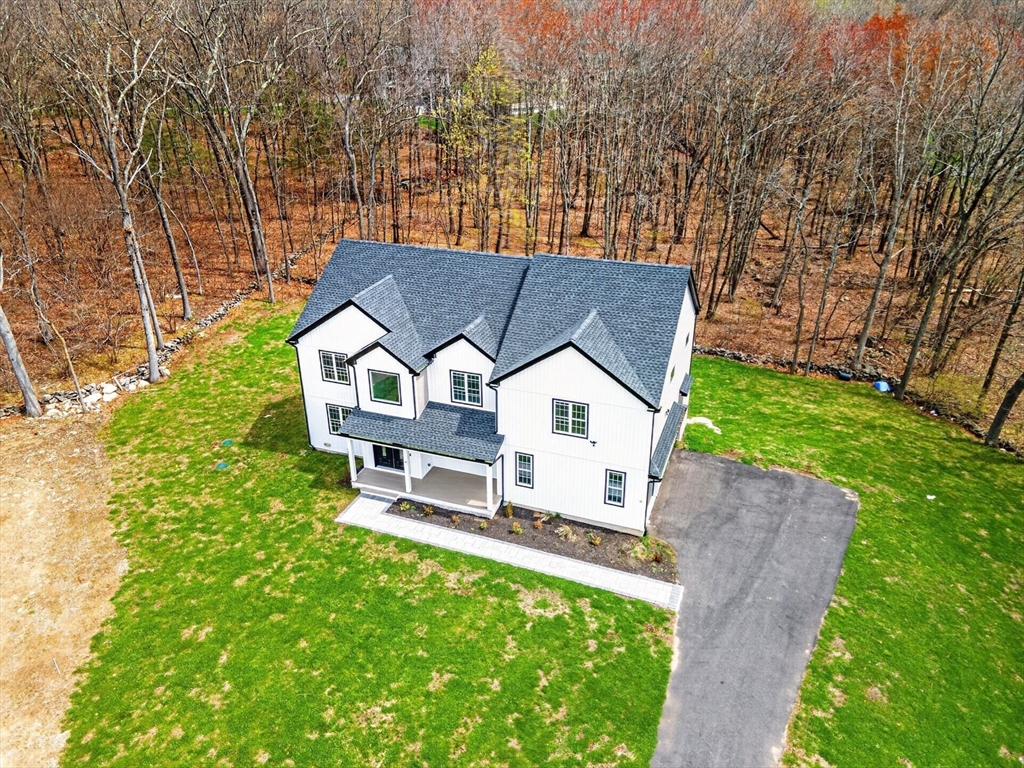 11 Falcon Dr