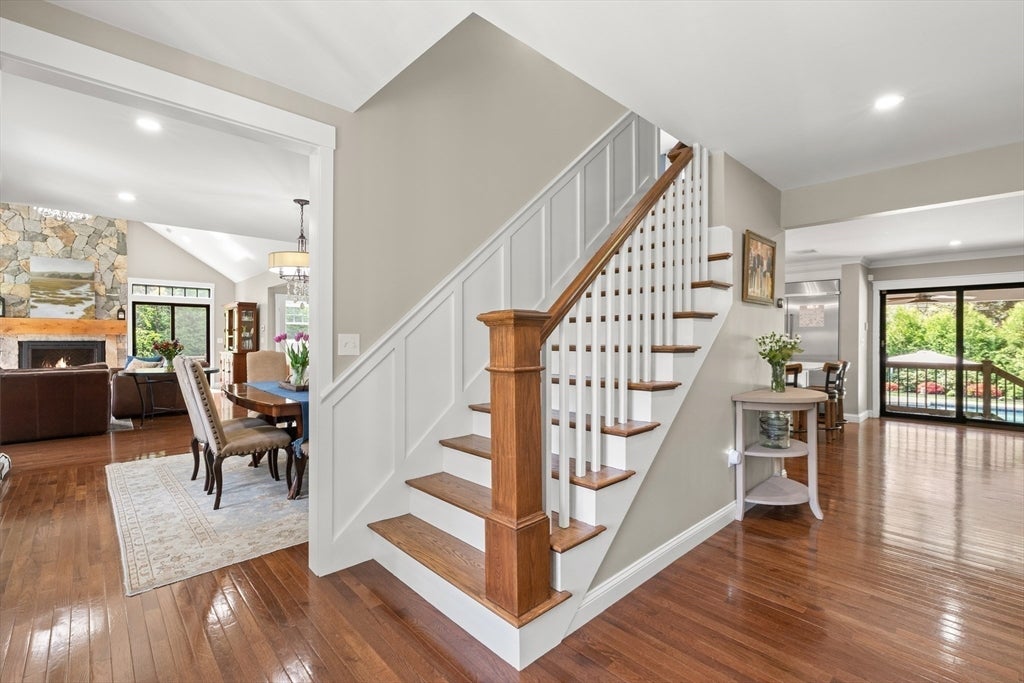 57 Candlewood Dr