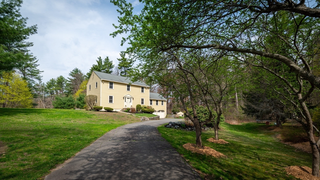 39 Alderbrook Dr
