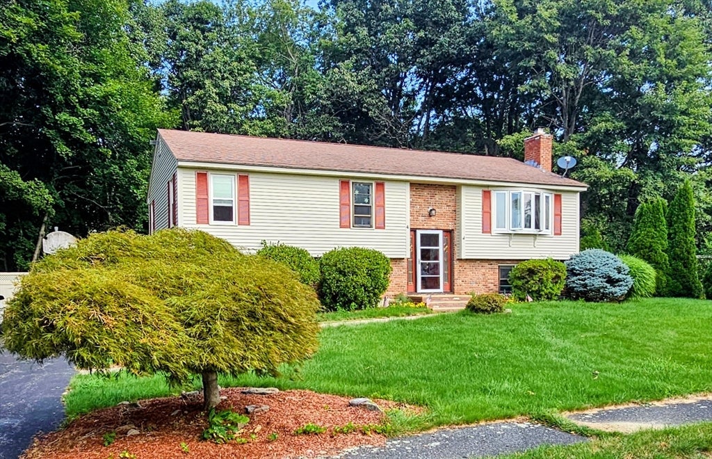 4 Sycamore Dr