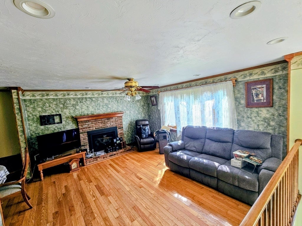 4 Sycamore Dr, Rutland, MA, 4 Sycamore Dr, Rutland, MA Photo #14
