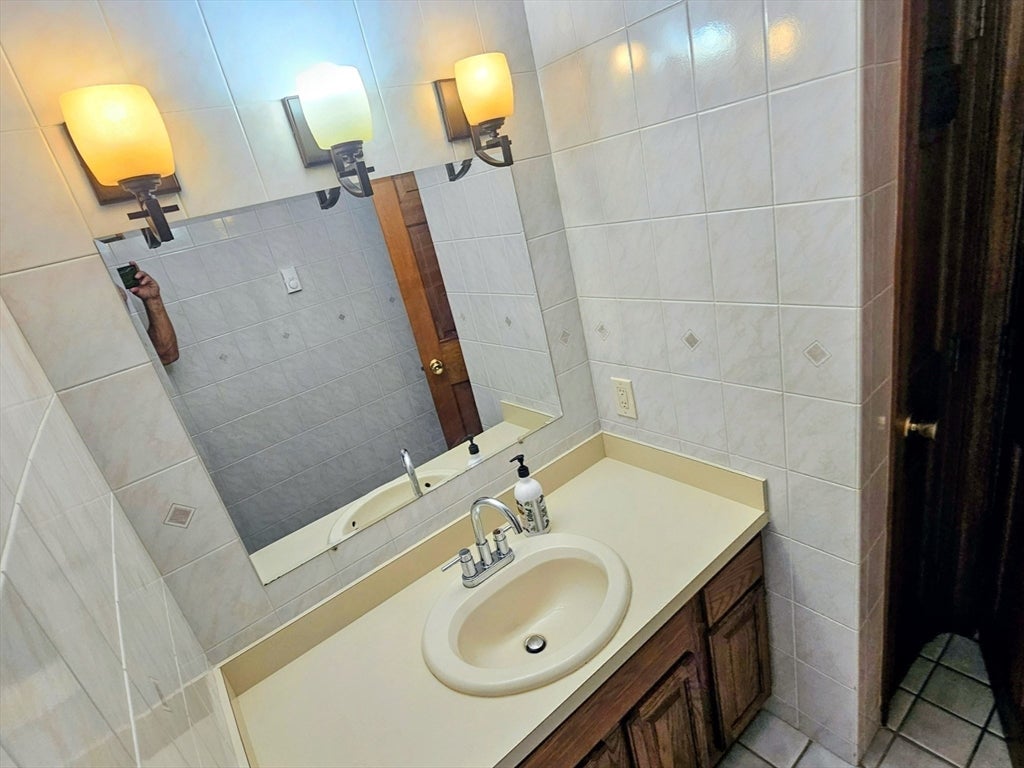 4 Sycamore Dr, Rutland, MA, 4 Sycamore Dr, Rutland, MA Photo #15