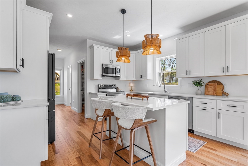 93 Mantell Rd